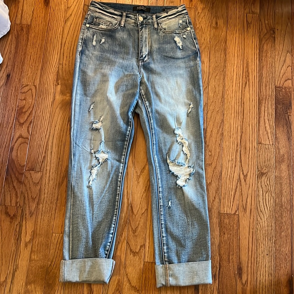Judy Blue Light Wash Boyfriend Denim Jeans